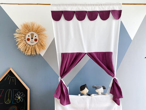 Dukketeater Punch og Judy viser muslinlilla inklusive teleskopstang