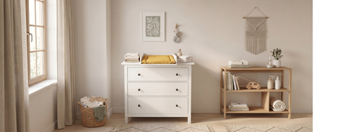 Mere orden. Mere stil.  
Til din smalle HEMNES.