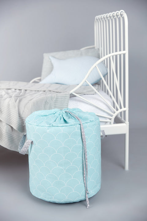 Legetøjskurv hvide halvcirkler på pastel mynte