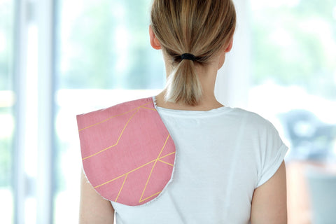 Bøvse stof guld linjer på pink