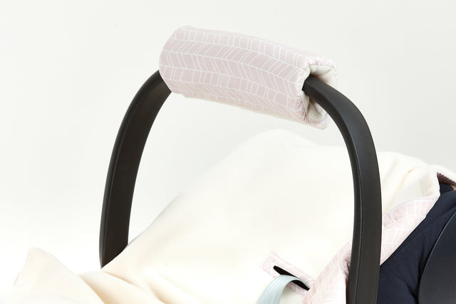Armbeskytter babysæde hvidt fjermønster på pink