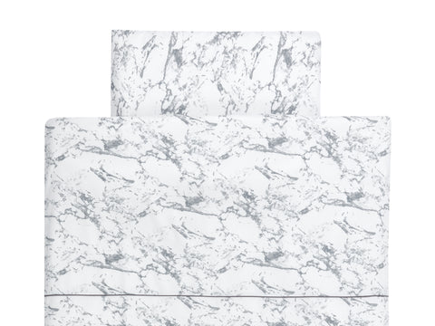 Sengesæt i hvid marmor
